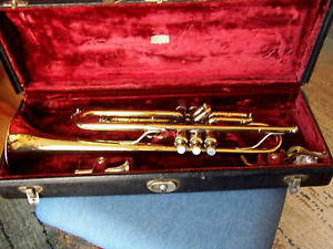 New Listing1946 Holton Model 48 Trumpet, Case & Mouthpiece - All in Very Good Condition!