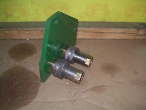Oliver 1550,1600,1650,1750,1800,1850,1900,1950 farm tractor Areo Quip couplers