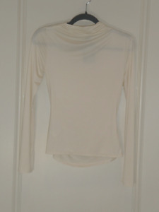 NWT H & M Women’s Career  Ruched Blouse Size S Ivory Long Sleeves Business NEW