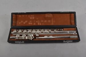 Japanese Estate Aria F200 Flute with Case, No.7905544