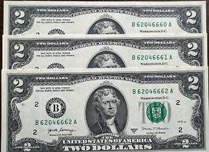 *Lot of 3 LUCKY CRISP Uncirculated/Sequential $2 Two Dollar Bills* Series 2017A.