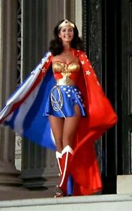 Wonder Woman  Lynda Carter  5x7 Photo