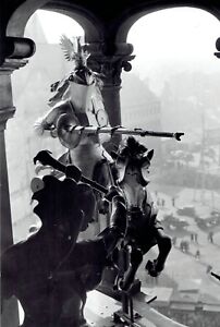 1950 Original Photo view of statues in clock Rathaus-Glockenspiel Munich Germany