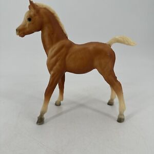 Breyer Traditional Family tan Arabian Foal Colt Palomino Model #6 Horse baby