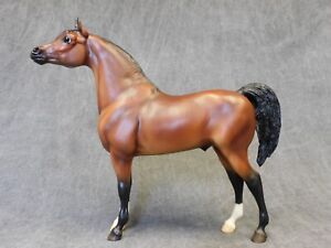 Breyer * Thee Desperado * 1341 Proud Arabian Stallion Traditional Model Horse