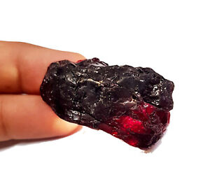 Untreated 150 Ct Large Raw Natural Garnet stone 100% red garnet rough stone