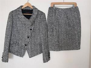 Escada boucle black/white jacket & 2 pleat skirt suit/52% wool 46% silk/sz 38!