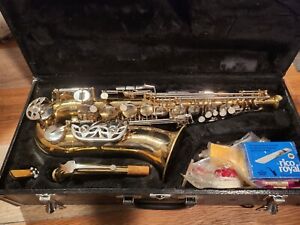 Mirage brand Alto Saxophone with case and mouthpiece