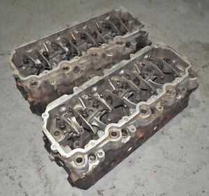 2003-2005 Ford 6.0L Powerstroke V8 Engine Cylinder Head Pair OEM *Broken Studs*