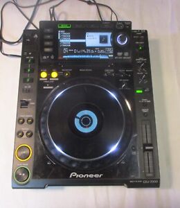 Pioneer CDJ-2000 DJ Multi Player Digital Turntable