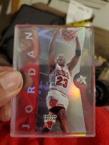 2006-07 Fleer eX #4 Michael Jordan Holographic Foil Acetate Insert Chicago Bulls