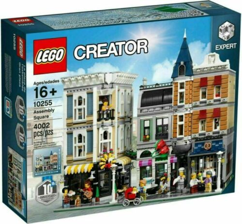 LEGO Creator Expert: Assembly Square (10255) (LOCAL PICKUP)