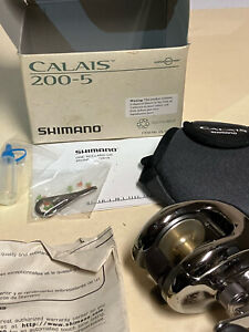 Shimano Calais CL200-5 Baitcasting Reel with original box and all accessories