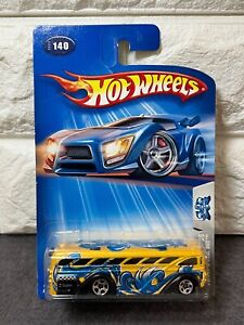 Hot Wheels Tag Rides 3/5 Surfin' S'Cool Bus 2004 #140 Yellow