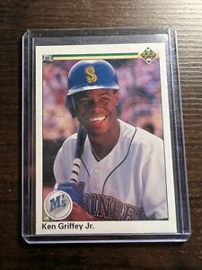 A92,147 - 1990 Upper Deck #156 Ken Griffey Jr.
