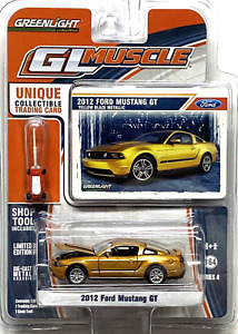 Greenlight GL Muscle 2012 Ford Mustang GT w/Bonus Garage Shop Tool Floor Jack