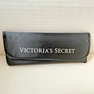 Victoria’s Secret Travel Makeup Brushes 4 pc Set in Fabric Case NEW