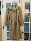 Vintage Woman’s LONDON FOG Maincoats Raincoat/Trench Coat w/Hood Size 16 P Tan