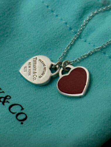 TIFFANY & Co. Return to Tiffany Red Double Heart Tag Pendant Necklace