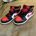 Nike  Air Michael Jordan Black Fire Red 640734-079 Youth Size 2 Y, No Box, Used