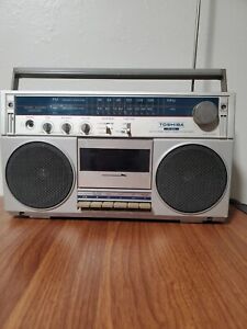 Vintage Toshiba RT-80S Boombox Cassette Tape Recorder Player AM/FM Radio