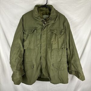 Vintage Army Coat Cold Weather Field Mens Med Reg Green OG 107 Jacket Distressed