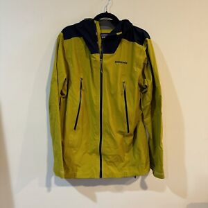 Patagonia Men's Descensionist Ski Snowboard Jacket - Medium Yellow Textile Green