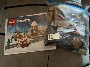 LEGO Winter Village Station 10259 Creator Expert Christmas 100% Complete