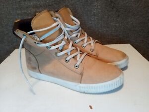 Timberland Women's Skylar Bay Size 10 Boots Pre-owned.