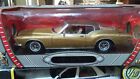 Road Signature Collection 1971 Buick Riviera 1/18 Scale DieCast Model Car Gold