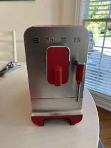 New ListingSmeg Fully Automatic Espresso Machine with Milk Frother - Matte Red