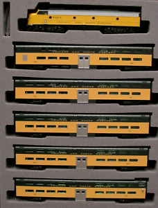 KATO ~ New 2024 ~ N Scale ~ C&NW Chicago Northwestern Passenger Car Set ~ 106104