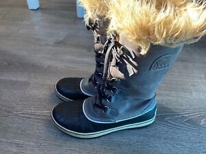 Sorel Fur Lined Winter Boots Black/Gray Snow LL1864-035 Womens Size 9 Boots