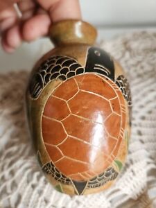 New ListingArt Pottery Vase Beautiful Carved SeaTurtle Nicaraguan 4