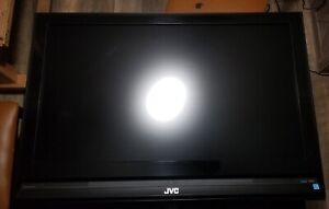 (Tested and working) JVC LCD tv 32