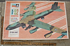 MONOGRAM B-52 STRATOFORTRESS AIRCRAFT MODEL KIT 1:72 PA215
