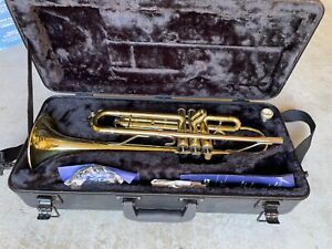 KING 601 USA TRUMPET WITH CASE