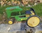 VINTAGE JOHN DEERE PEDAL TRACTOR  MODEL NARROW FRONT GOOD CONDITION