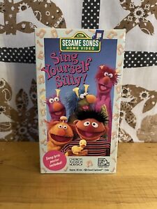 Sesame Street Sing Yourself Silly VHS Sesame Songs Great Condition Working