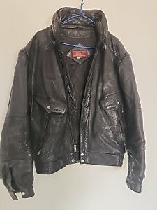 Leather Motorcycle  Black zip   Jacket Size Large Tuff