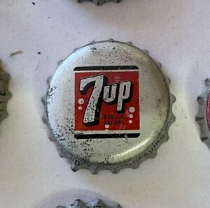 SODA cap crown Seven Up 7 cone can flat bottle acl label cork top tin READING PA