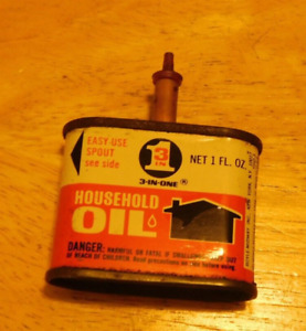 Vintage 3 IN ONE HOUSEHOLD OIL Advertising 1 OZ Metal Can Tin Handy Oiler