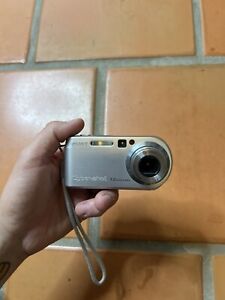 Sony Cyber-Shot DSC-P200 7.2 Mega Pixel Digital Camera In Silver (CAMERA ONLY)