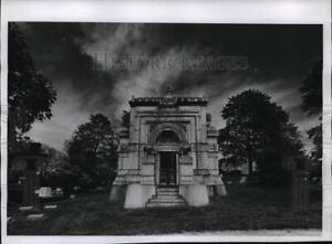 1971 Press Photo Blatz Mausoleum, Exterior, Milwaukee, Wisconsin - mja57208