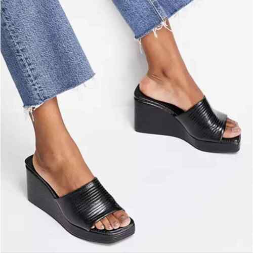Asos Design Y2K Style Topaz Square Toe Wedge Black Mules Size 7