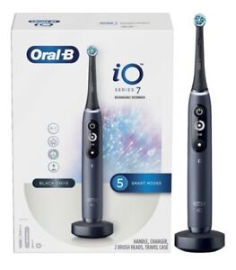 Oral-B iO Series 7 Electric Toothbrush with 1 Replacement Brush Heads BOXDAMAGED