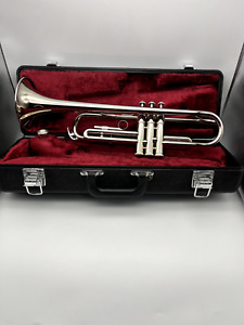 YAMAHA Trumpet YTR1310 YTR-1310 With Case good condition