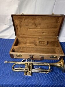 Blessing Model B126 Trumpet W/ Mouthpiece And Case