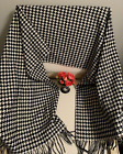Burberry London Houndstooth Black White Shawl Cover Wrap Pockets