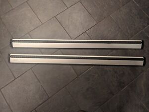 Thule ARB47 47 Inch AeroBlade Load Bars (Pair) Roof Rack System - Good Shape!  (For: BMW)